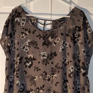 Torrid Size 2 Grey Lattice back shirt